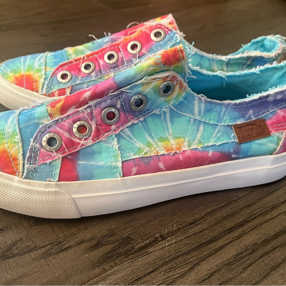 Girls’ Tie-Dye Slip-On Canvas Sneakers - Rainbow - Picture 4 of 9
